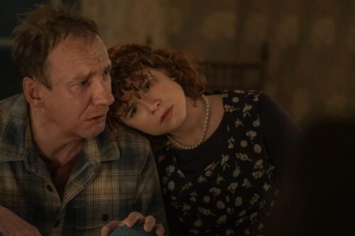 烧脑神剧《我想结束这一切》：穿插现实与虚幻间的残酷现实，提点人性的深层省思