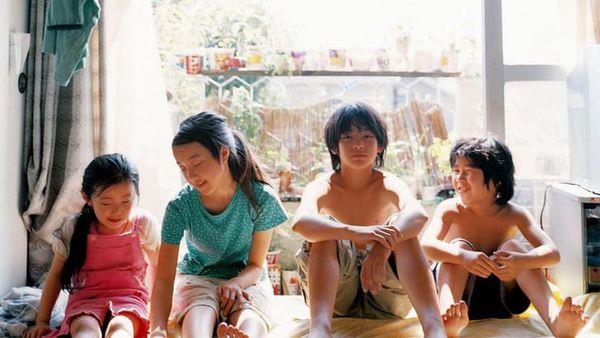 越平凡越能触动人心!日本电影导演是枝裕和 3 部经典代表作:省思家庭社会、内在价值的意义 内容图2 女神网-大潮社TV实时追踪属于女人新资讯的综合网站! 1543147308-819474336_n