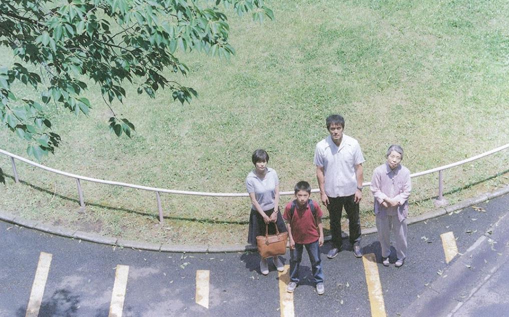 越平凡越能触动人心!日本电影导演是枝裕和 3 部经典代表作:省思家庭社会、内在价值的意义 内容图4 女神网-大潮社TV实时追踪属于女人新资讯的综合网站! sea_ScSMb_1200x0