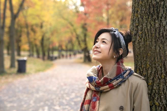 不完美才让人深爱!萧敬腾深情诠释《不完美的我》—— 你是我这生,最想守护的存在 内容图4 女神网-大潮社TV实时追踪属于女人新资讯的综合网站! 不完美才让人深爱!萧敬腾深情诠释《不完美的我》—— 你是我这生,最想守护的存在 影视娱乐 图4张