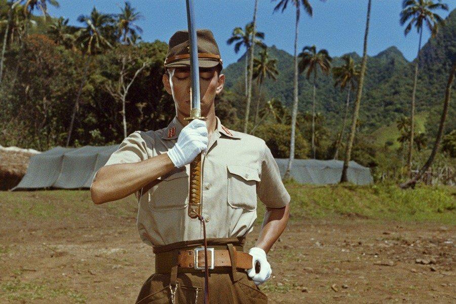 烽火连天的禁忌年代:《俘虏》跨越性别与文化隔阂,用最原始的心态将不能说的情感细腻传递 内容图2 女神网-大潮社TV实时追踪属于女人新资讯的综合网站! 烽火连天的禁忌年代:《俘虏》跨越性别与文化隔阂,用最原始的心态将不能说的情感细腻传递 影视娱乐 图2张