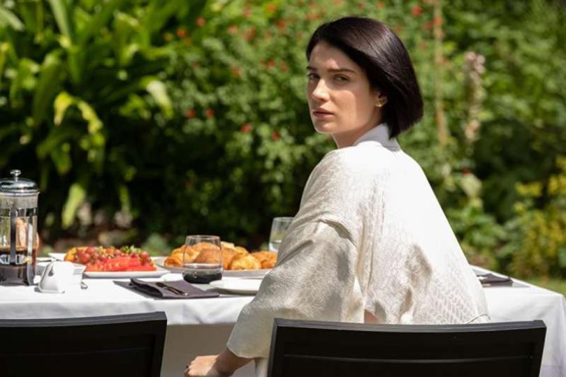 翻转再翻转的悬疑影集。《三人要守密,两人得死去》:堆积诡谲的蛛丝马迹,收束浑身鸡皮疙瘩的惊悚结局! 内容图2 女神网-大潮社TV实时追踪属于女人新资讯的综合网站! 翻转再翻转的悬疑影集。《三人要守密,两人得死去》:堆积诡谲的蛛丝马迹,收束浑身鸡皮疙瘩的惊悚结局! 影视娱乐 图2张