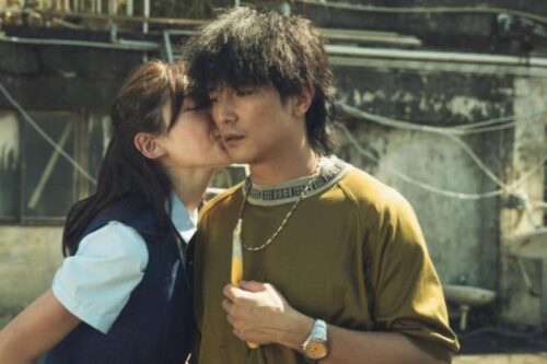 爱情你比我想的阁较伟大！《当男人恋爱时》：悲伤韩片台味改编，为爱全力以赴的土味情话