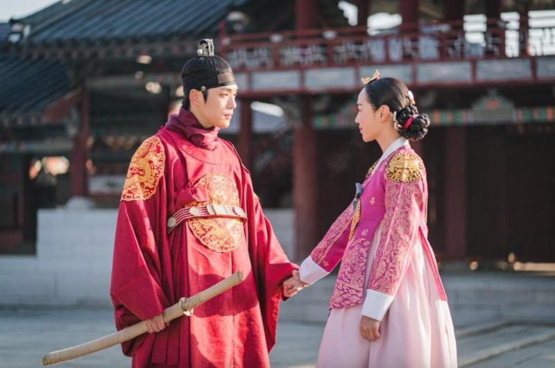 延烧至 2022 的热门韩剧!美国网友票选 TOP 10:《海岸村恰恰恰》、《鱿鱼游戏》…统统榜上有名 内容图10 女神网-大潮社TV实时追踪属于女人新资讯的综合网站! 延烧至 2022 的热门韩剧!美国网友票选 TOP 10:《海岸村恰恰恰》、《鱿鱼游戏》…统统榜上有名 影视娱乐 图10张