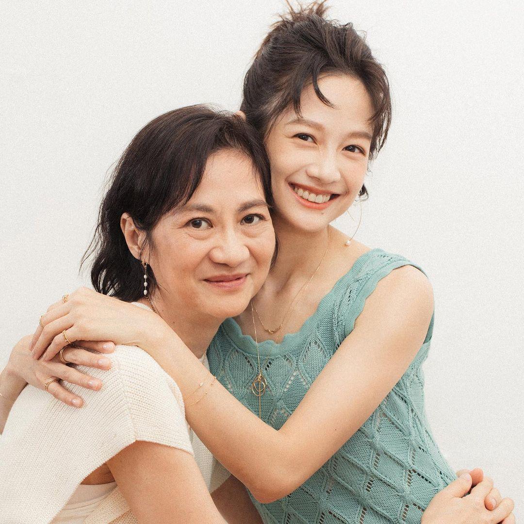 简嫚书成为妈妈后,演技更自由:背后的力量,来自已逝母亲一直以来给的爱 内容图3 女神网-大潮社TV实时追踪属于女人新资讯的综合网站! 简嫚书成为妈妈后,演技更自由:背后的力量,来自已逝母亲一直以来给的爱 影视娱乐 图3张