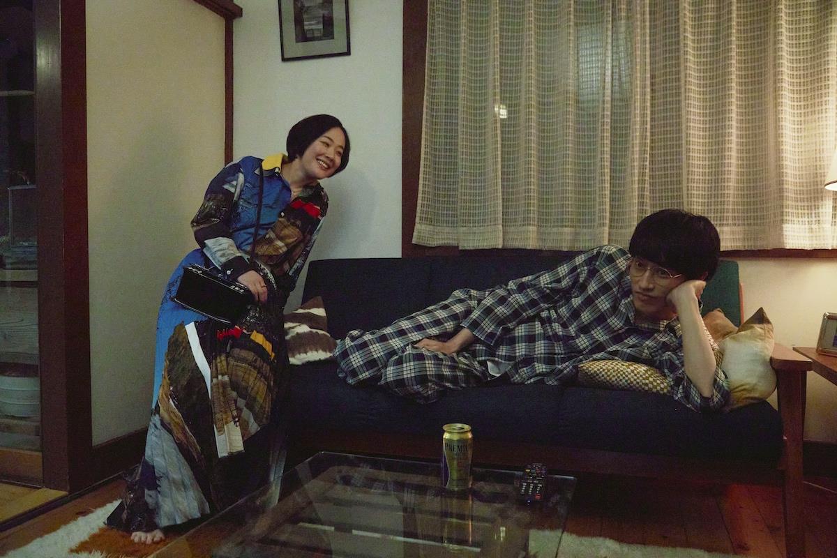 《我的姐姐》永远为你留一盏灯:从“黑木华”毒舌又幽默的言谈中,学着面对人生无数的烦恼! 内容图6 女神网-大潮社TV实时追踪属于女人新资讯的综合网站! 《我的姐姐》永远为你留一盏灯:从“黑木华”毒舌又幽默的言谈中,学着面对人生无数的烦恼! 影视娱乐 图6张