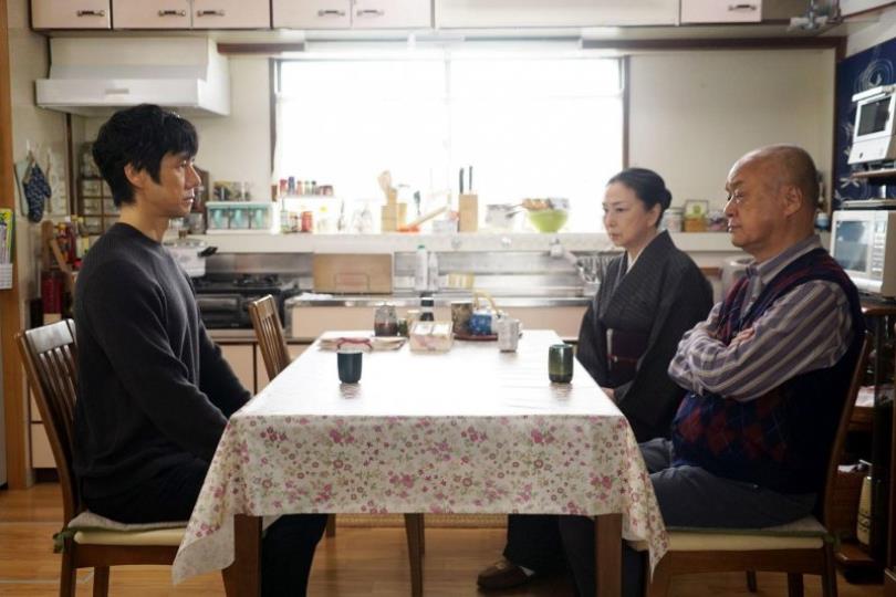 西岛秀俊、内野圣阳主演。《电影版 昨日的美食》:在日常的菜色佳肴之间,串连大叔们的憨厚爱恋 内容图3 女神网-大潮社TV实时追踪属于女人新资讯的综合网站! 西岛秀俊、内野圣阳主演。《电影版 昨日的美食》:在日常的菜色佳肴之间,串连大叔们的憨厚爱恋 影视娱乐 图3张