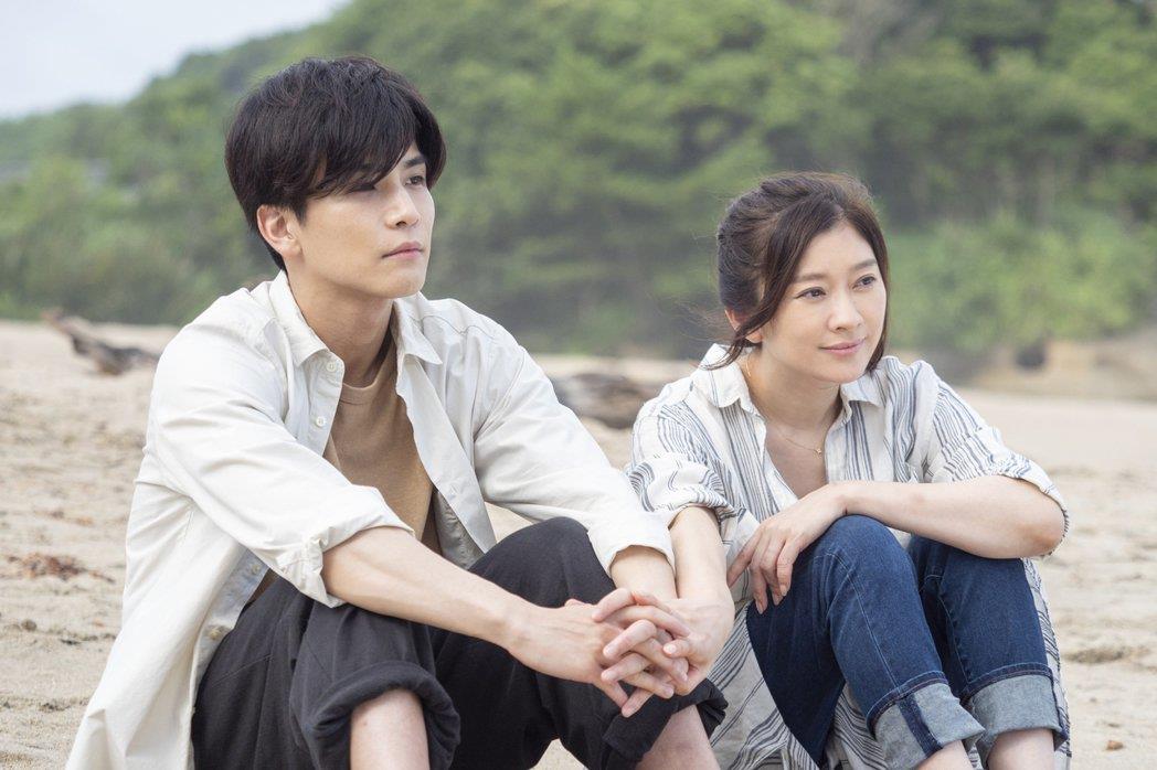 Netflix 限制级日本剧集《金鱼妻》:“男人的出轨可以推卸给本能,女人就必须承担悲情的故事?” 内容图3 女神网-大潮社TV实时追踪属于女人新资讯的综合网站! Netflix 限制级日本剧集《金鱼妻》:“男人的出轨可以推卸给本能,女人就必须承担悲情的故事?” 影视娱乐 图3张