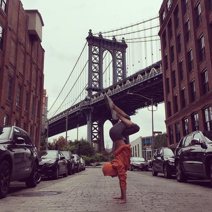 完美身材不是梦!这五位瑜伽大师也太美了! 内容图5 女神网-大潮社TV实时追踪属于女人新资讯的综合网站! 完美身材不是梦!这五位瑜伽大师也太美了! 健康养生 图5张