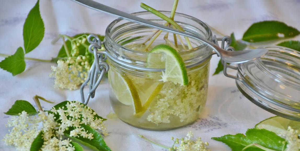 柠檬对美白的功效并不大?营养师解谜 5 个大众常犯的错误观念 内容图1 女神网-大潮社TV实时追踪属于女人新资讯的综合网站! 柠檬对美白的功效并不大?营养师解谜 5 个大众常犯的错误观念 健康养生 图1张