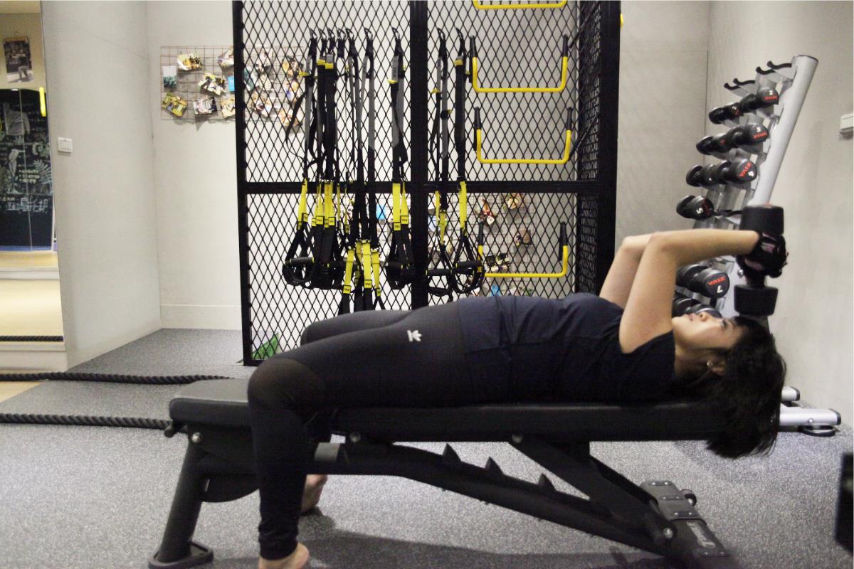 轻松驾驭小可爱、削肩背心!3 组夏天必做消除掰掰袖训练,打造迷人手臂线条 内容图4 女神网-大潮社TV实时追踪属于女人新资讯的综合网站! 轻松驾驭小可爱、削肩背心!3 组夏天必做消除掰掰袖训练,打造迷人手臂线条 健康养生 图4张