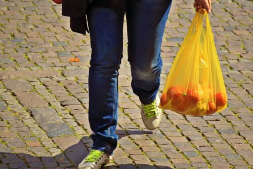 塑化剂无所不在！性早熟、不孕症都是它惹的祸？