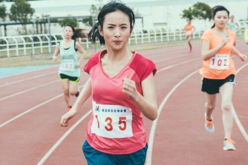 晒太阳好处多多，还能帮助减肥？欧美研究：想增强功效得在对的时间曝晒