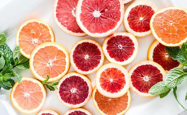 原来“蓝莓”、“葡萄柚”是关键!水果减脂菜单:这 4 种组合让你吃出小蛮腰 内容图5 女神网-大潮社TV实时追踪属于女人新资讯的综合网站! FotoJet - 2020-01-02T161059.317