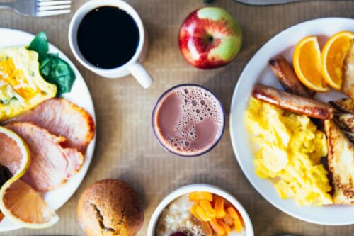 早餐百百种，怎么吃最健康？毒物科医师建议掌握“均衡饮食”，解惑常见早餐挑选的迷思