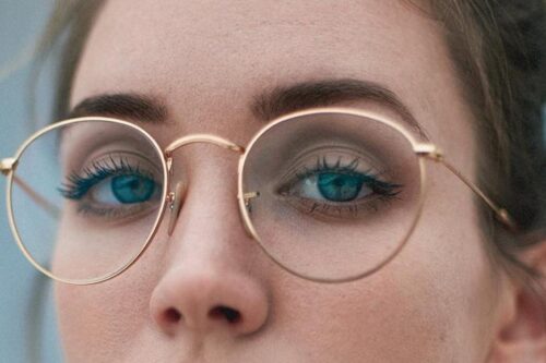 评比 2 种常见近视雷射手术优缺，眼科医师提醒：“术前一定要先评估角膜厚度”