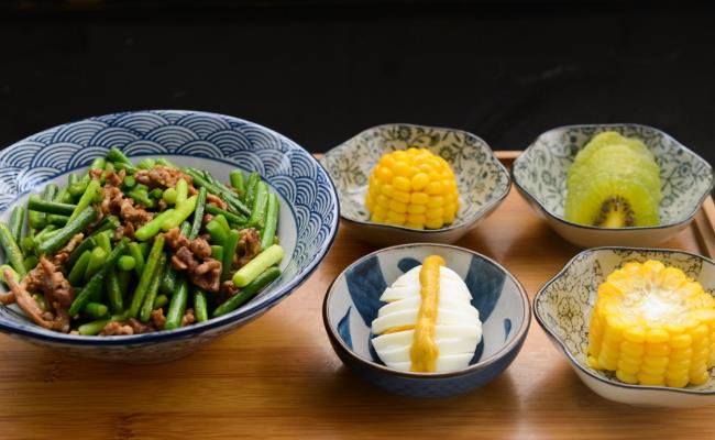 三餐老是在外?营养师提供“均衡饮食 7 字诀”,让你吃得丰富又健康 内容图4 女神网-大潮社TV实时追踪属于女人新资讯的综合网站! FotoJet - 2019-09-03T093820.321