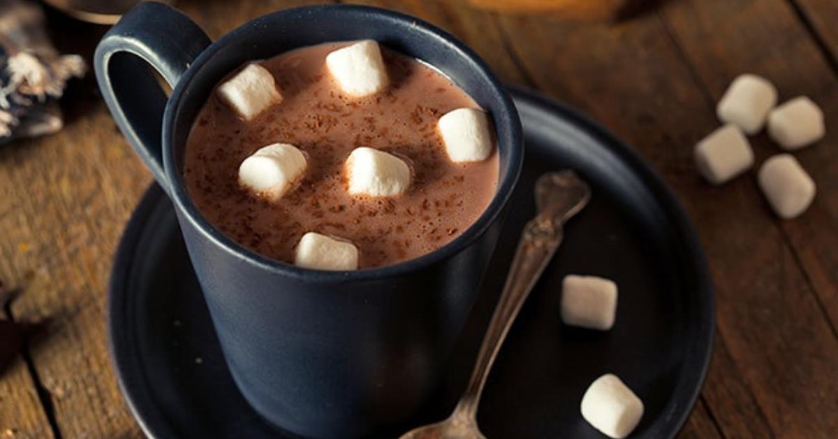 巧克力牛奶 5 个隐藏优点:运动后喝不只能补充电解质,还可以降低罹患心血管疾病的风险 内容图3 女神网-大潮社TV实时追踪属于女人新资讯的综合网站! 巧克力牛奶 5 个隐藏优点:运动后喝不只能补充电解质,还可以降低罹患心血管疾病的风险 健康养生 图3张