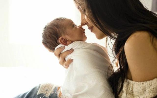 妈咪快乐宝宝才会快乐!释放产后忧郁症压力,心理师建议以“呼吸放松法”与同理心给予心灵上的温暖 内容图4 女神网-大潮社TV实时追踪属于女人新资讯的综合网站! 妈咪快乐宝宝才会快乐!释放产后忧郁症压力,心理师建议以“呼吸放松法”与同理心给予心灵上的温暖 健康养生 图4张