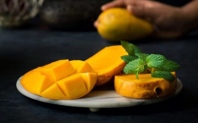 营养师私藏美味沙拉制作大公开!5 个秘诀选对食材避开加工食品,避免吃进不必要的热量 内容图7 女神网-大潮社TV实时追踪属于女人新资讯的综合网站! 营养师私藏美味沙拉制作大公开!5 个秘诀选对食材避开加工食品,避免吃进不必要的热量 健康养生 图7张