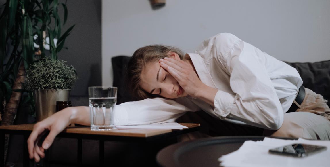 预防脑中风全攻略!清淡饮食、避免泡热水澡,多吃“这个”食物抑制胆固醇的合成 内容图1 女神网-大潮社TV实时追踪属于女人新资讯的综合网站! 预防脑中风全攻略!清淡饮食、避免泡热水澡,多吃“这个”食物抑制胆固醇的合成 健康养生 图1张