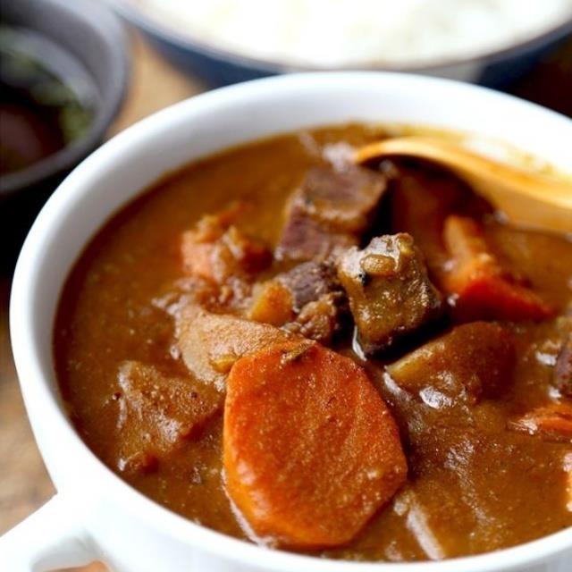 心爱的衣服有救啦!教你 10 种去除污渍小撇步,咖哩、酱油、血渍、原子笔都小 case 内容图3 女神网-大潮社TV实时追踪属于女人新资讯的综合网站! medium_c1ab07698a411043.jpg