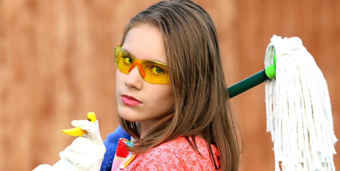 从断舍离中创造质感生活:让家不只是一个房子,在新年帮“自己的小窝”迎来新气象吧! 内容图3 女神网-大潮社TV实时追踪属于女人新资讯的综合网站! clean-livingroom.jpg