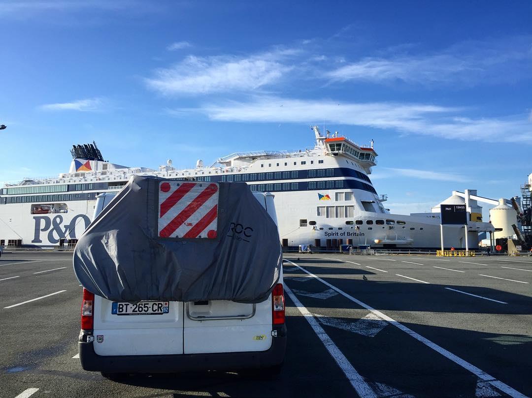 霍尔的移动城堡真实版! 这对法国情侣“以车为家”实践生活断舍离,想住哪就住哪 内容图7 女神网-大潮社TV实时追踪属于女人新资讯的综合网站! 霍尔的移动城堡真实版! 这对法国情侣“以车为家”实践生活断舍离,想住哪就住哪 家庭学堂 图7张