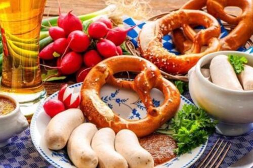 有纪律的“食”文化：个性拘谨的德华人，就连上菜顺序也很讲究！