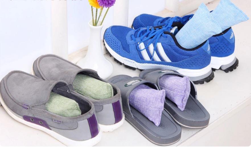 每逢出门必下雨! 4 大爱鞋救急术,拯救老是“雨神同行”的你 内容图3 女神网-大潮社TV实时追踪属于女人新资讯的综合网站! 撷取4-1.jpg