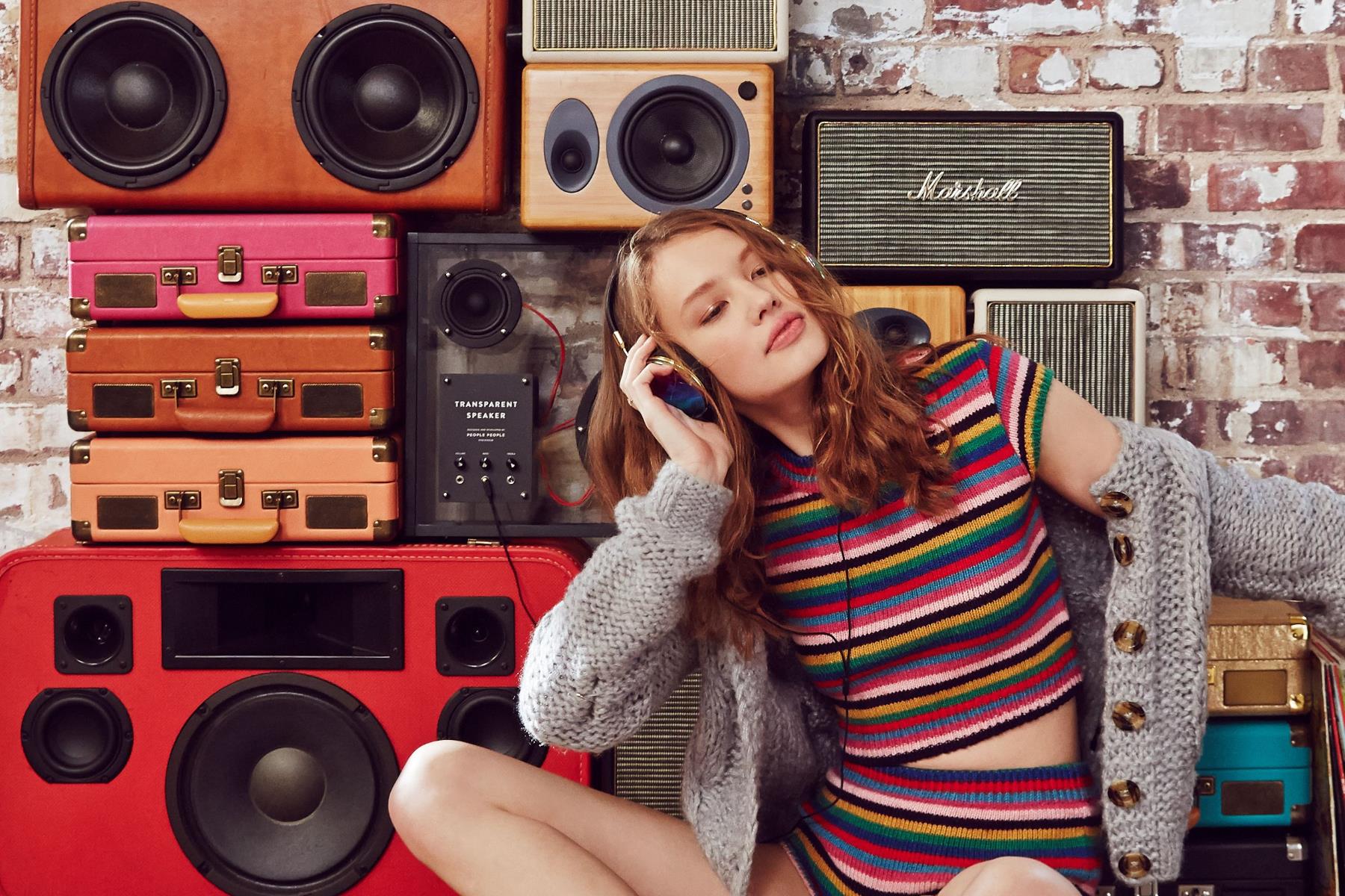 办公室统一播放音乐,遇到哪种情况最崩溃?真的别让同一个人固定当 DJ! 内容图2 女神网-大潮社TV实时追踪属于女人新资讯的综合网站! FotoJet - 2019-12-27T162407.964