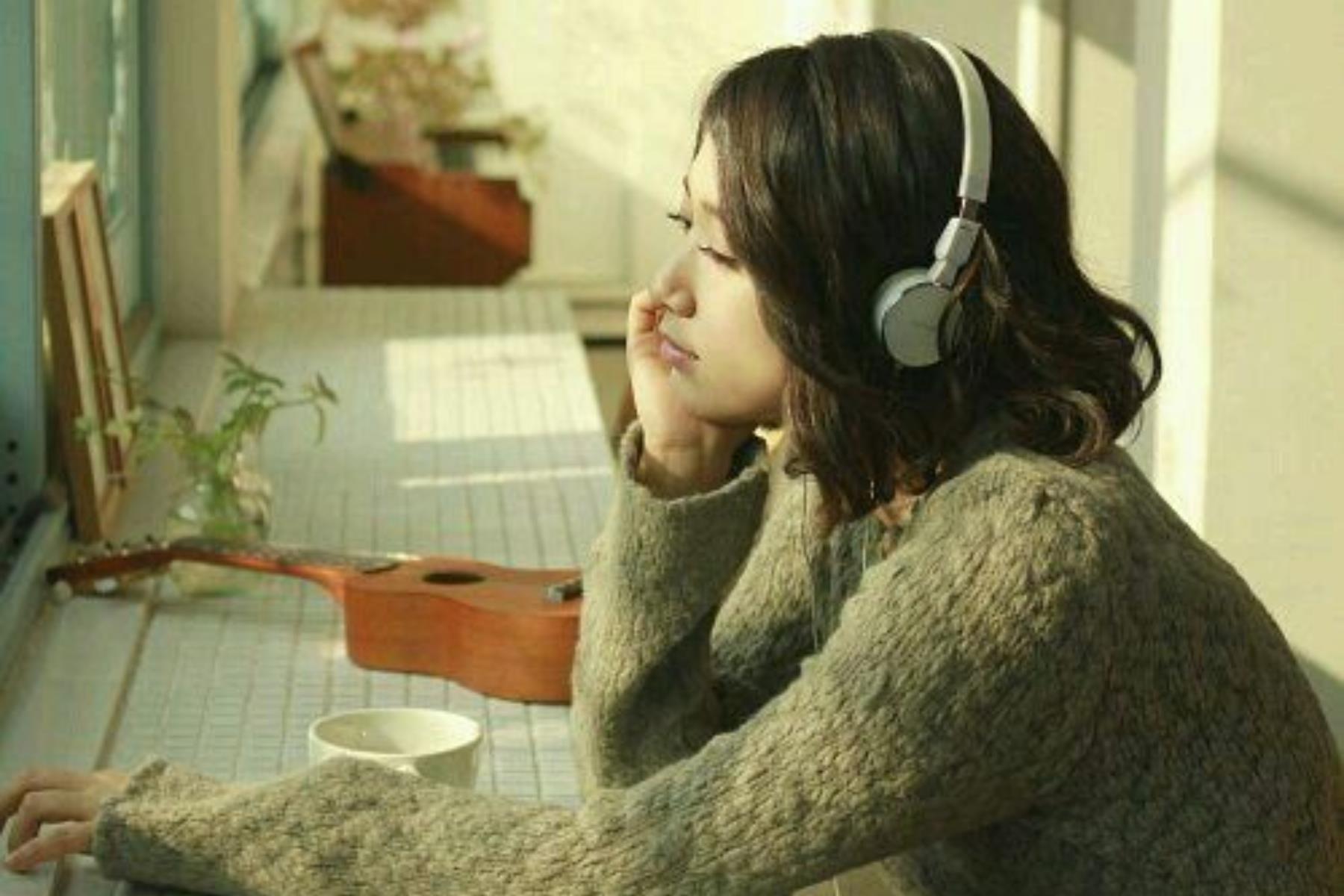 办公室统一播放音乐,遇到哪种情况最崩溃?真的别让同一个人固定当 DJ! 内容图4 女神网-大潮社TV实时追踪属于女人新资讯的综合网站! FotoJet - 2019-12-27T162951.025.jpg