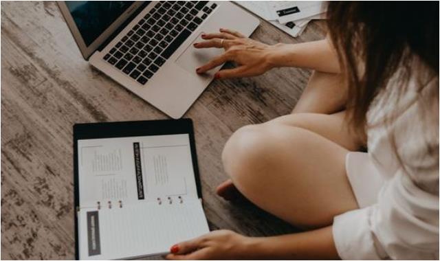 改掉“先花费,后储蓄”的坏习惯!养成 5 个理财好习惯,脱离月光族群 内容图3 女神网-大潮社TV实时追踪属于女人新资讯的综合网站! 改掉“先花费,后储蓄”的坏习惯!养成 5 个理财好习惯,脱离月光族群 家庭学堂 图3张