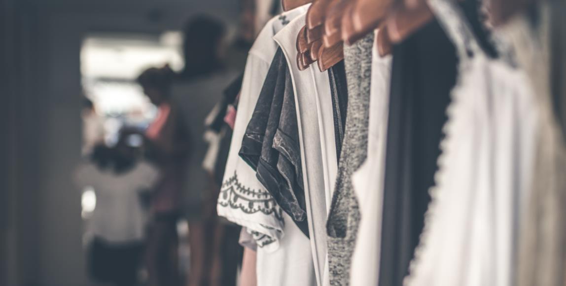 白 T 有黄斑只能丢弃?利用 4 个小妙招轻松去除,让衣物焕然一新! 内容图1 女神网-大潮社TV实时追踪属于女人新资讯的综合网站! 白 T 有黄斑只能丢弃?利用 4 个小妙招轻松去除,让衣物焕然一新! 家庭学堂 图1张