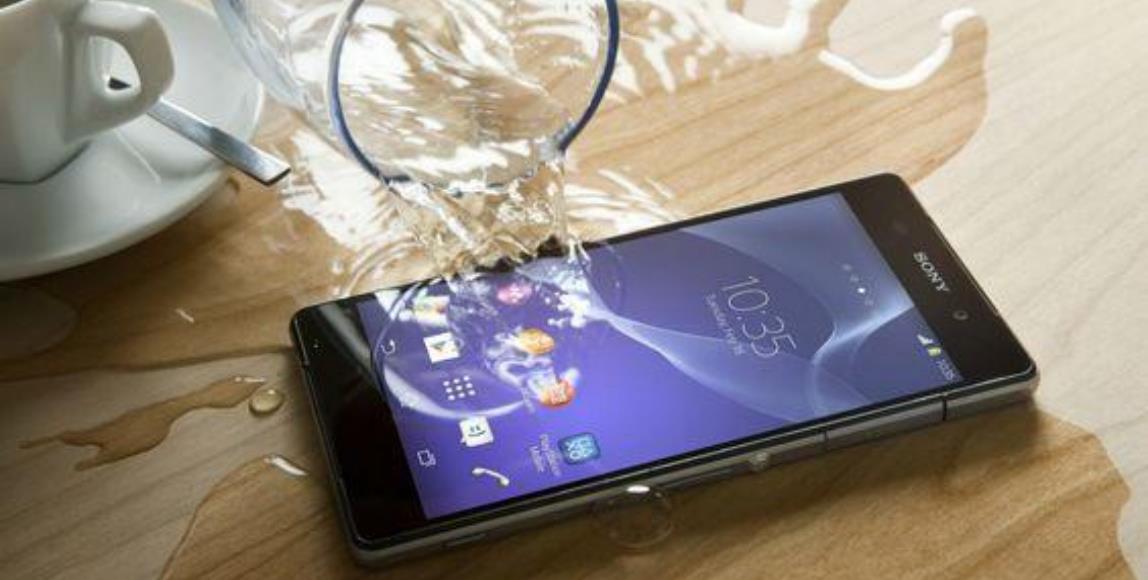 手机泡水不要慌!4 步骤急救法分享,避开 NG 行为手机还有救! 内容图1 女神网-大潮社TV实时追踪属于女人新资讯的综合网站! 手机泡水不要慌!4 步骤急救法分享,避开 NG 行为手机还有救! 家庭学堂 图1张