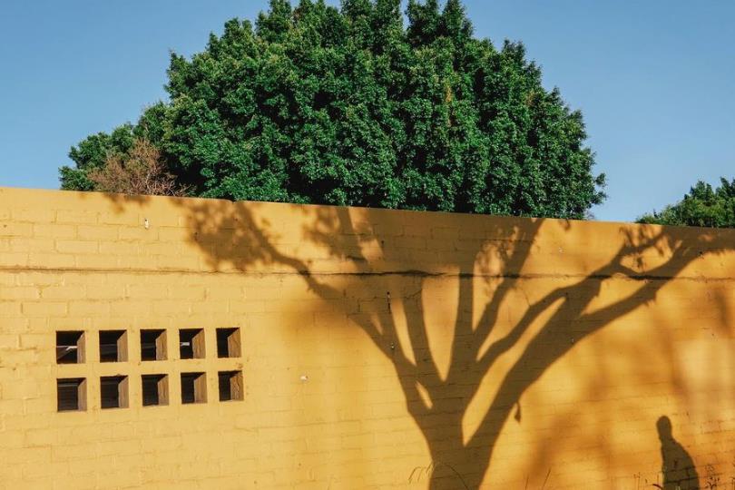 是内心的渴望还是某种救赎?3 位摄影师“独特视角”构筑令人莞尔一笑的趣味日常 内容图3 女神网-大潮社TV实时追踪属于女人新资讯的综合网站! 是内心的渴望还是某种救赎?3 位摄影师“独特视角”构筑令人莞尔一笑的趣味日常 家庭学堂 图3张