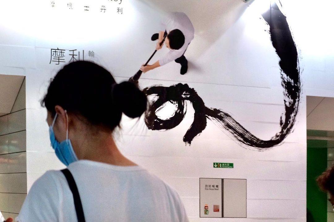 是内心的渴望还是某种救赎?3 位摄影师“独特视角”构筑令人莞尔一笑的趣味日常 内容图5 女神网-大潮社TV实时追踪属于女人新资讯的综合网站! 是内心的渴望还是某种救赎?3 位摄影师“独特视角”构筑令人莞尔一笑的趣味日常 家庭学堂 图5张