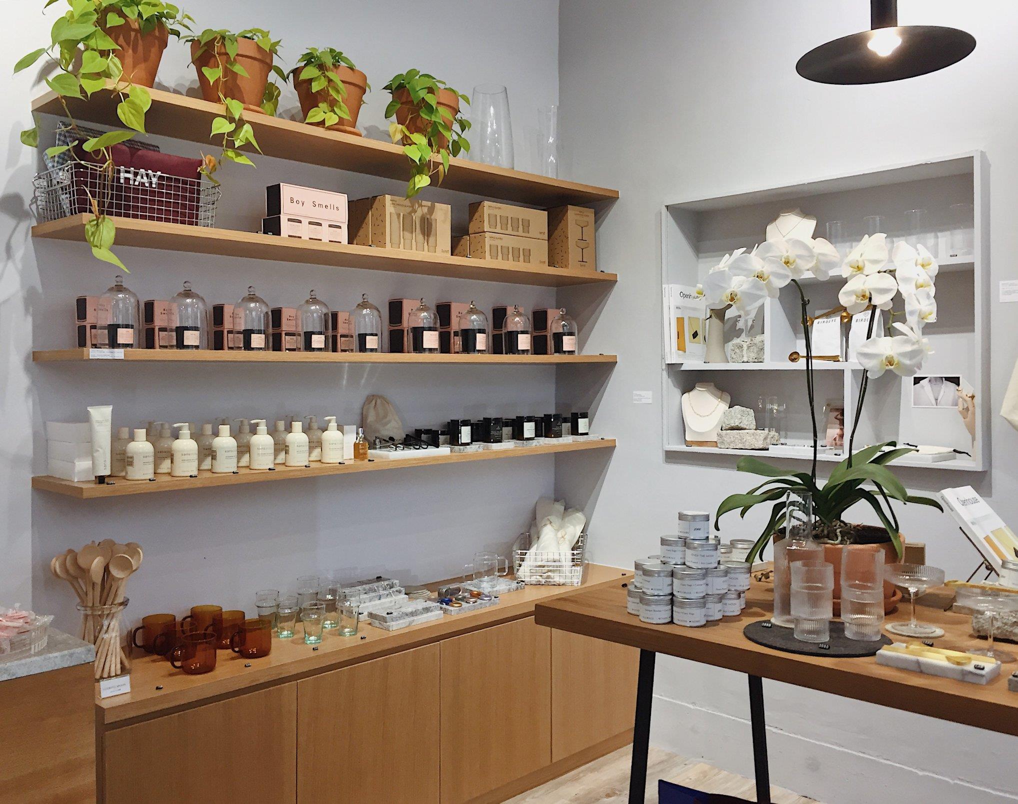 选份圣诞礼给自己!台中最美文具店、赤峰街老屋商店…从 5 间选物店,找到“家”的样子! 内容图6 女神网-大潮社TV实时追踪属于女人新资讯的综合网站! 选份圣诞礼给自己!台中最美文具店、赤峰街老屋商店…从 5 间选物店,找到“家”的样子! 家庭学堂 图6张