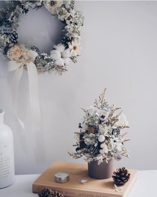 仪式感爆棚!7 个圣诞气息的居家布置小物推荐,营造节日氛围一点都不麻烦 内容图3 女神网-大潮社TV实时追踪属于女人新资讯的综合网站! 仪式感爆棚!7 个圣诞气息的居家布置小物推荐,营造节日氛围一点都不麻烦 家庭学堂 图3张