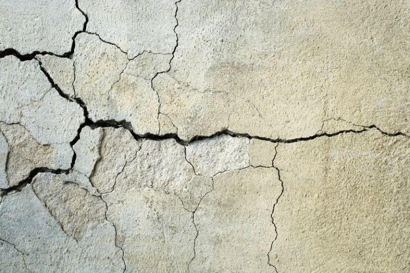 地震不可预知但可以预防!4 点关于地震防灾小知识,稳住重心、找掩护才是正解 内容图4 女神网-大潮社TV实时追踪属于女人新资讯的综合网站! 地震不可预知但可以预防!4 点关于地震防灾小知识,稳住重心、找掩护才是正解 家庭学堂 图4张