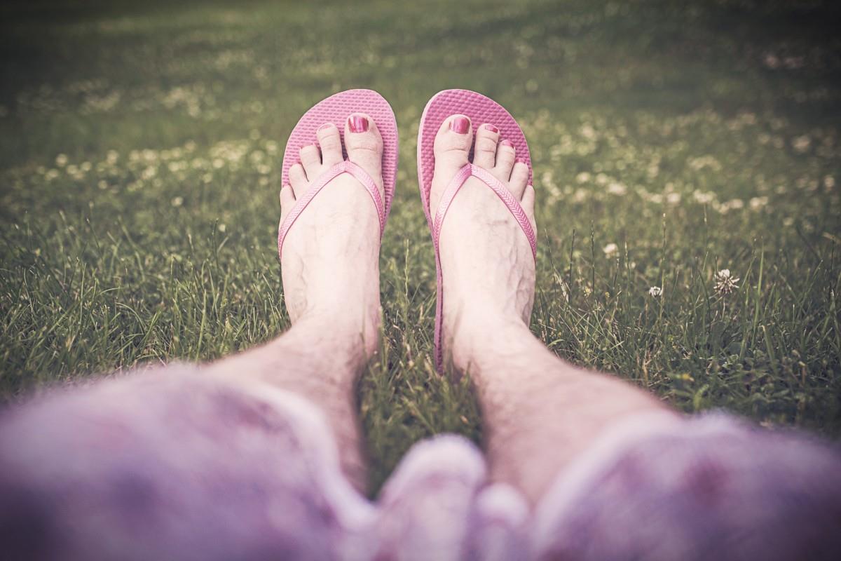 蓝白拖事件:产业要转型,脑袋得先转才行 | 周品均 内容图1 女神网-大潮社TV实时追踪属于女人新资讯的综合网站! 蓝白拖事件:产业要转型,脑袋得先转才行 | 周品均 女人观点 图1张