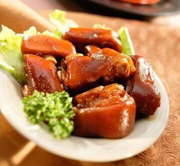 特蒐 5 家猪脚面线，“闰六月”为爸妈添福寿！