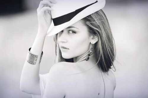 [创业兔笔记] 网红经济红什么？中美差异、不同年龄偏好与变现模式是关键！