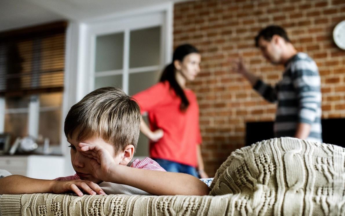 夫妻问题要小孩选边站?吕秋远:别让孩子被迫照顾你的情绪 内容图3 女神网-大潮社TV实时追踪属于女人新资讯的综合网站! 夫妻问题要小孩选边站?吕秋远:别让孩子被迫照顾你的情绪 女人观点 图3张