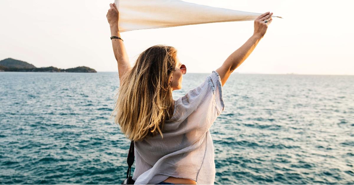 找个人疼惜、照顾、保护你?这人已经存在,那就是你自己! 内容图1 女神网-大潮社TV实时追踪属于女人新资讯的综合网站! 找个人疼惜、照顾、保护你?这人已经存在,那就是你自己! 女人观点 图1张