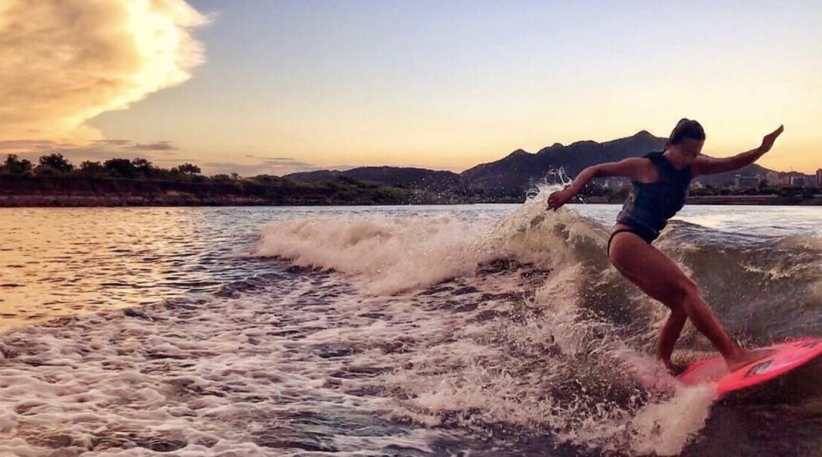 转个弯遇见更喜欢的自己!她变身快艇冲浪高手出国比赛拿奖牌 内容图1 女神网-大潮社TV实时追踪属于女人新资讯的综合网站! 转个弯遇见更喜欢的自己!她变身快艇冲浪高手出国比赛拿奖牌 女人观点 图1张