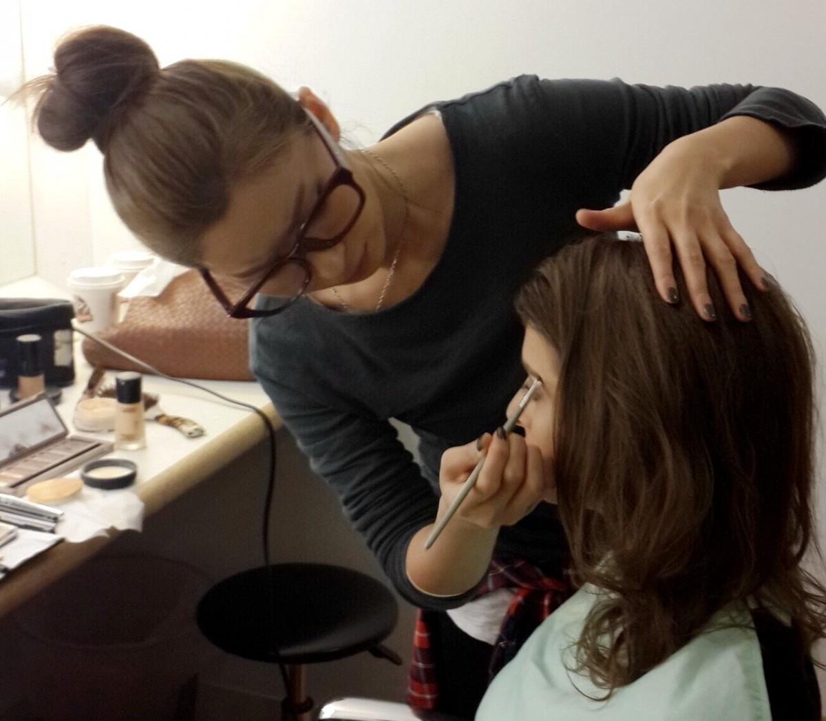 【Her Story】我不是帮人做造型,而是发掘他们最真实的美-造型师 Alice 内容图1 女神网-大潮社TV实时追踪属于女人新资讯的综合网站! 【Her Story】我不是帮人做造型,而是发掘他们最真实的美-造型师 Alice 女人观点 图1张