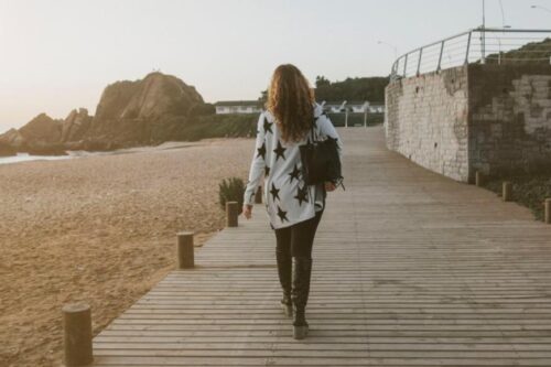 “走路”方式难道也能反映人的性格？聪明人倾向走很快、步伐小的人都很自律……