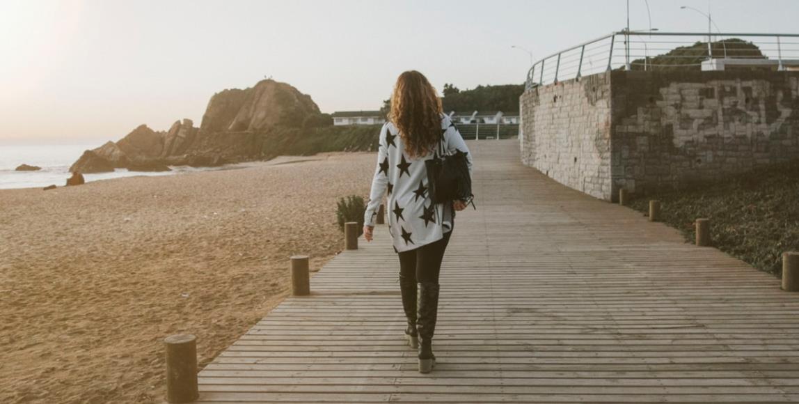 “走路”方式难道也能反映人的性格?聪明人倾向走很快、步伐小的人都很自律…… 内容图1 女神网-大潮社TV实时追踪属于女人新资讯的综合网站! “走路”方式难道也能反映人的性格?聪明人倾向走很快、步伐小的人都很自律…… 女人观点 图1张