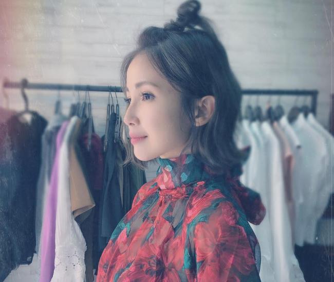 锺欣怡当妈后更懂得爱自己!9 大金句点醒现代女人价值观:“婚姻经营是种磨合” 内容图9 女神网-大潮社TV实时追踪属于女人新资讯的综合网站! FotoJet - 2019-08-29T093900.716